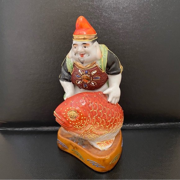 Vintage Signed Kutani Ebisu God Of Fishermen and Luck 5.75” Porcelain Figurine - Picture 3 of 15